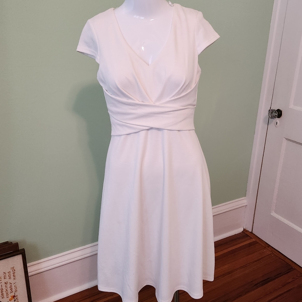 Creamy White DR Collection Dress - Size 2 (perfect for informal bridal event)